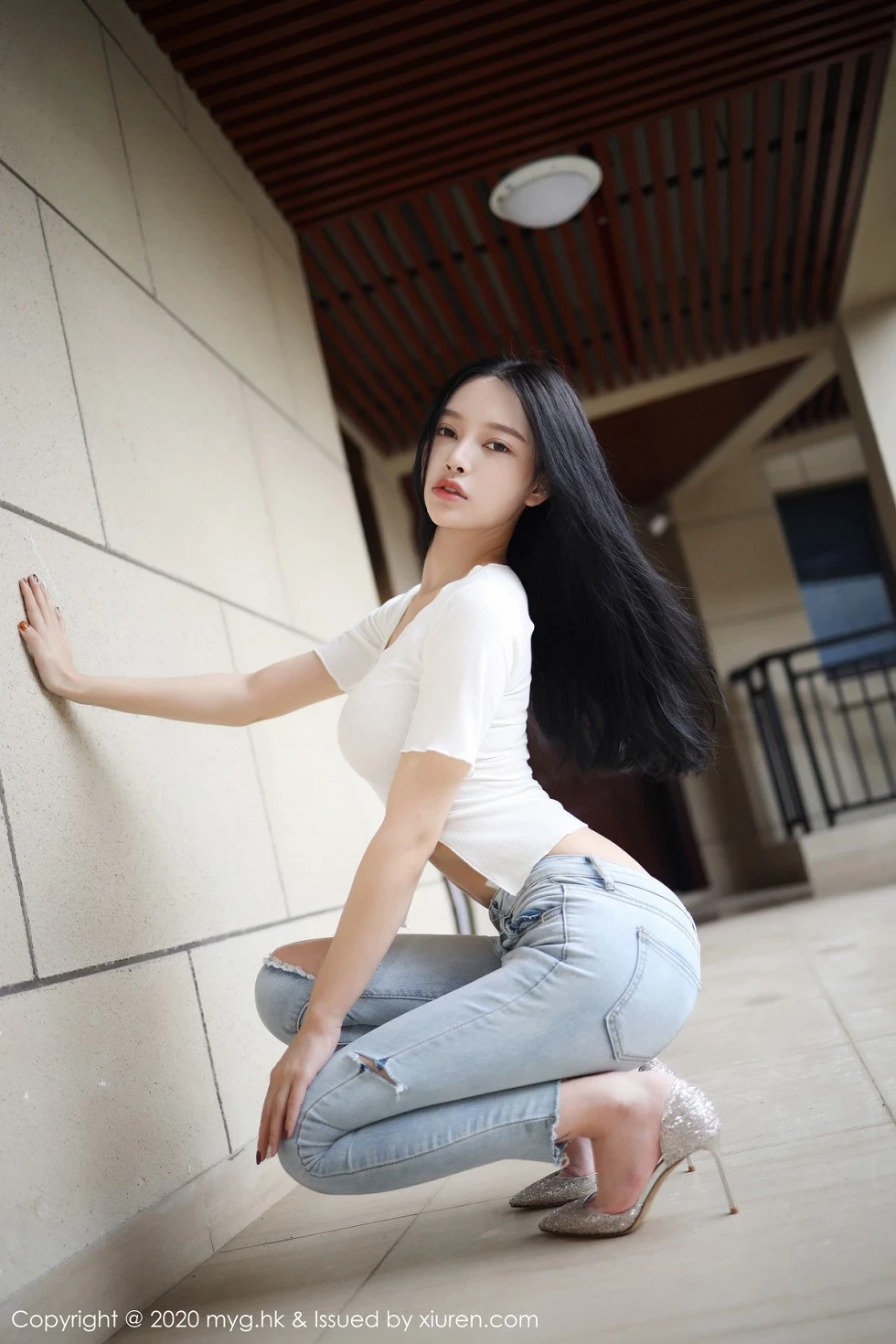 18737206.webp