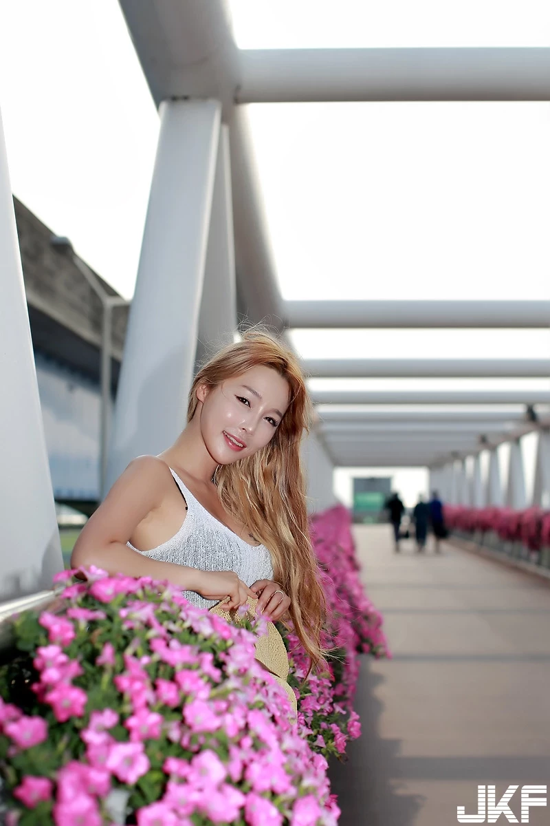16844136.webp
