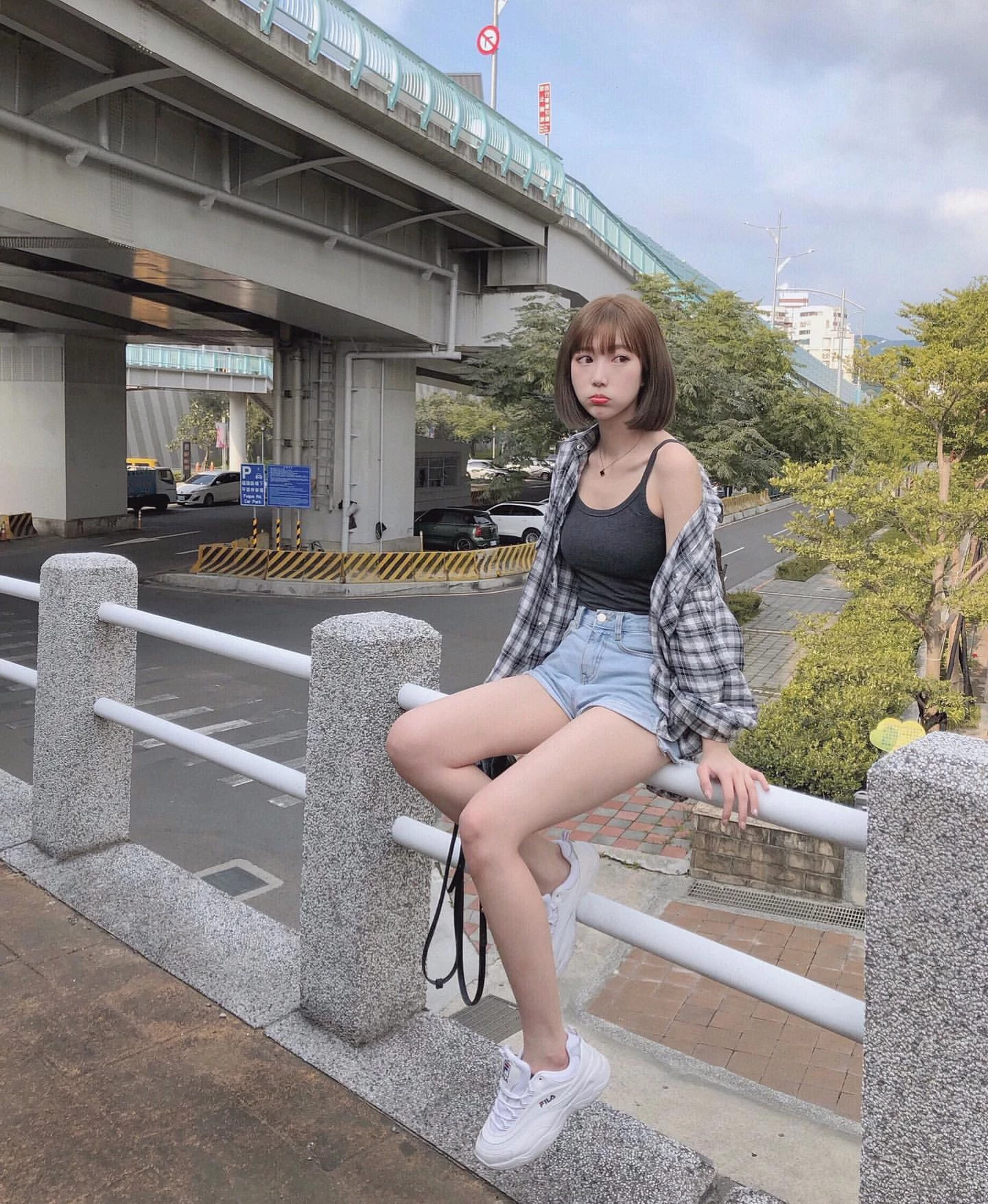 4242747.webp