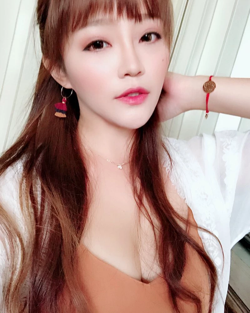 4276116.webp