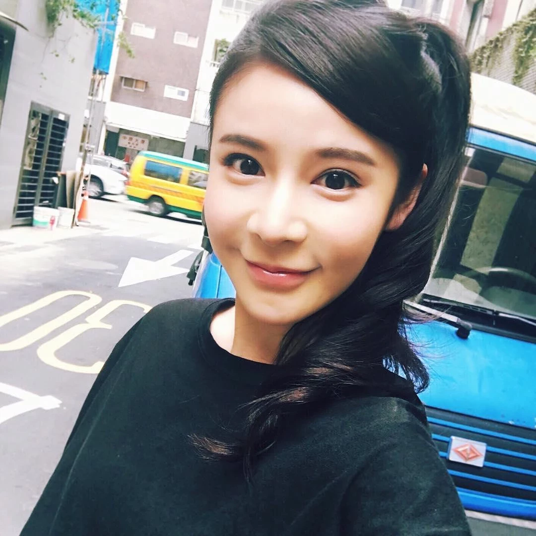 4099158.webp