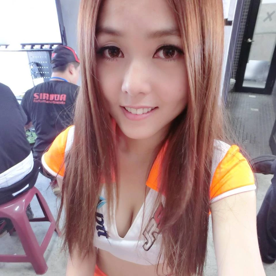 17212047.webp