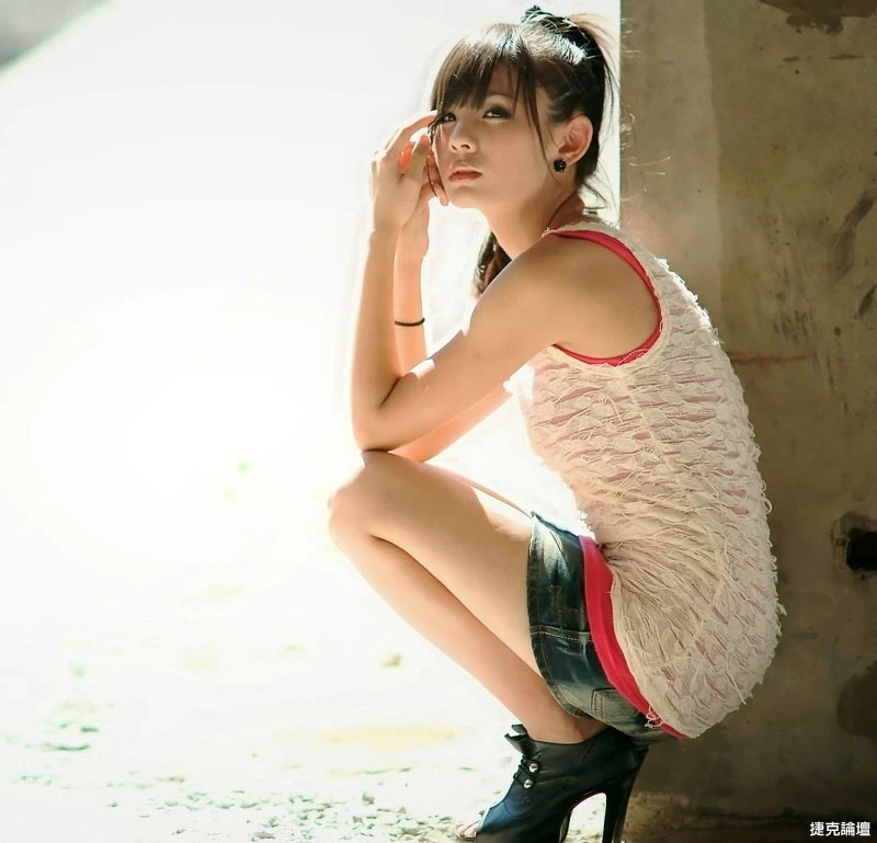 17587896.webp