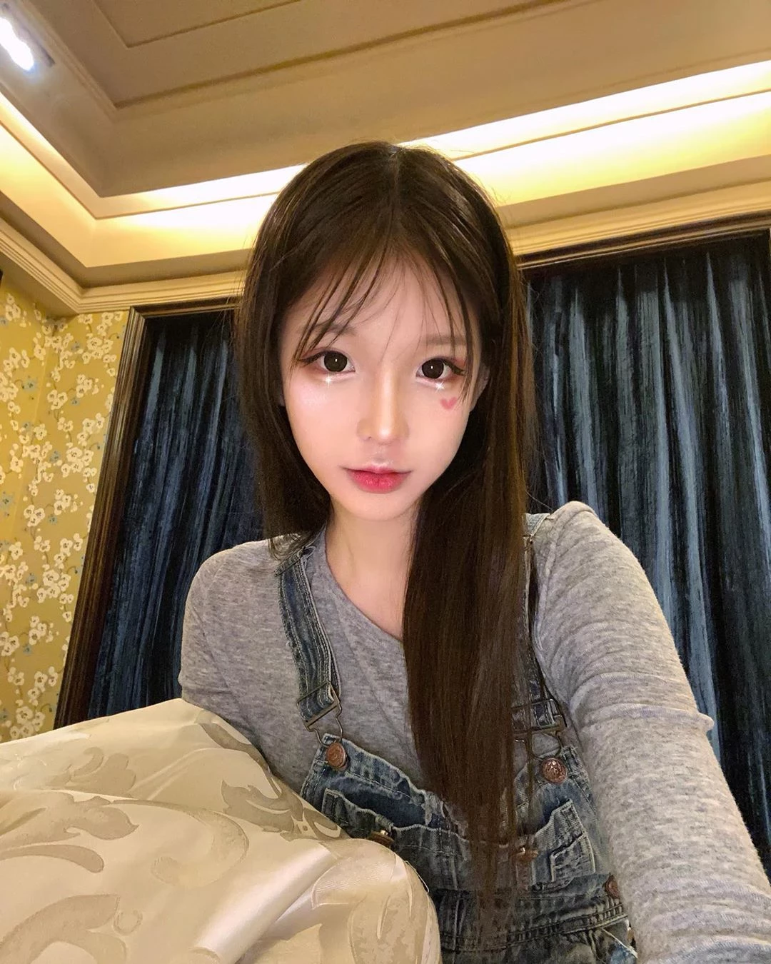 4024329.webp