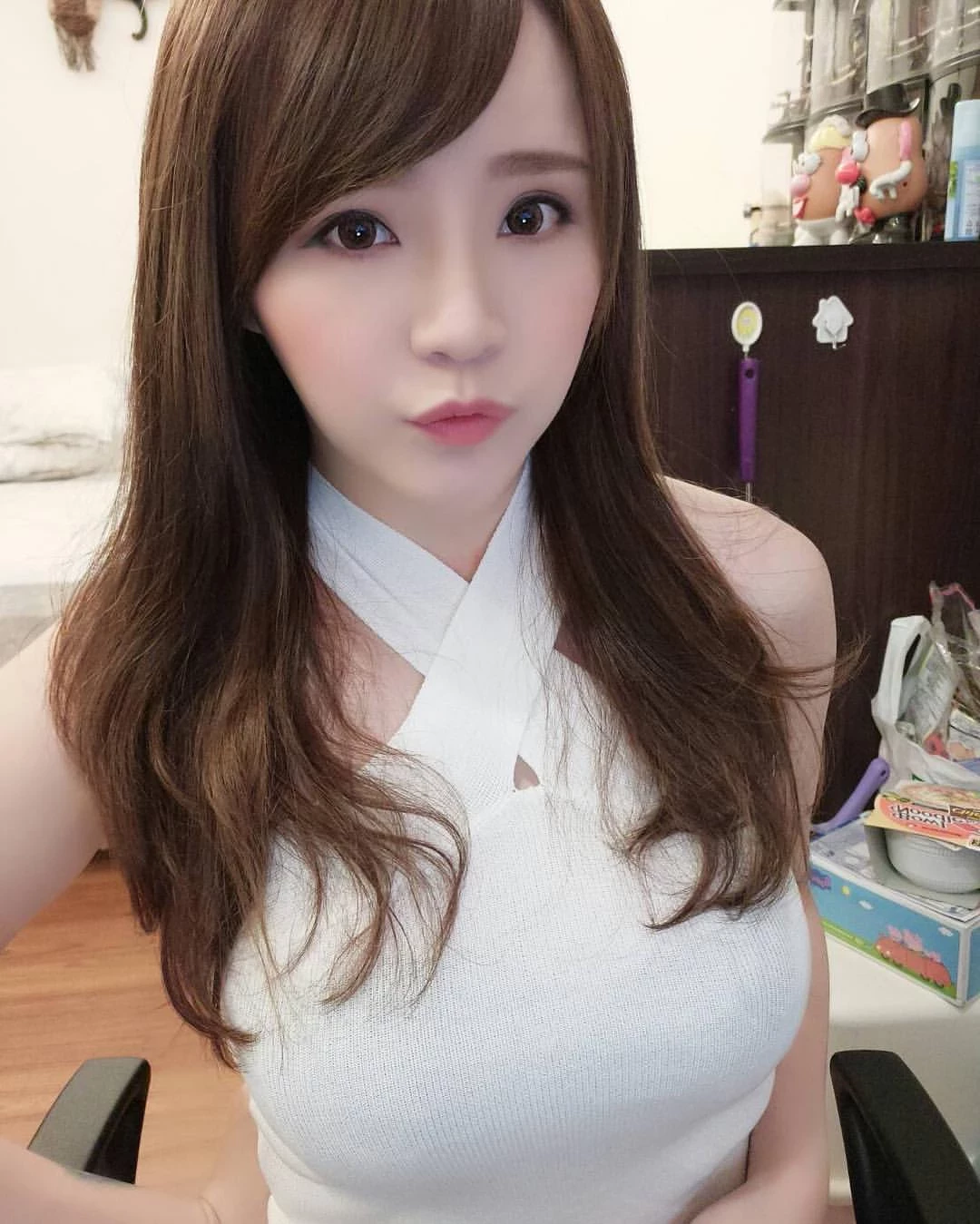 4276121.webp