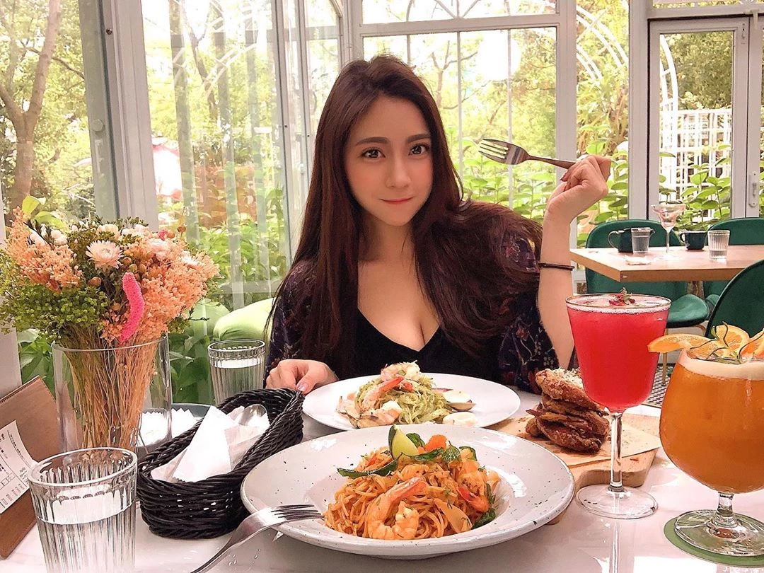 4031830.webp