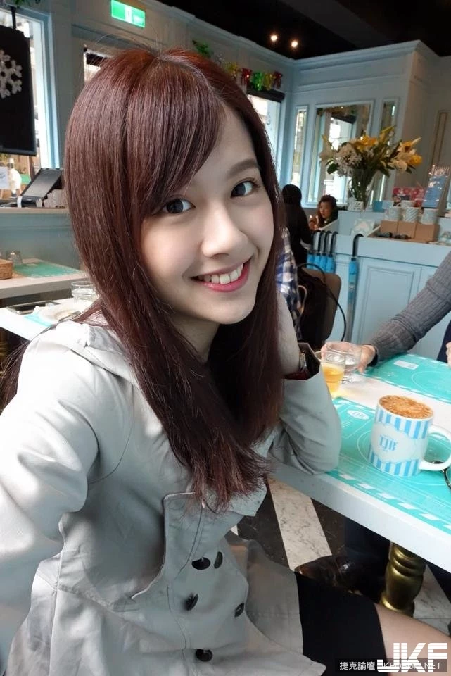 4886958.webp