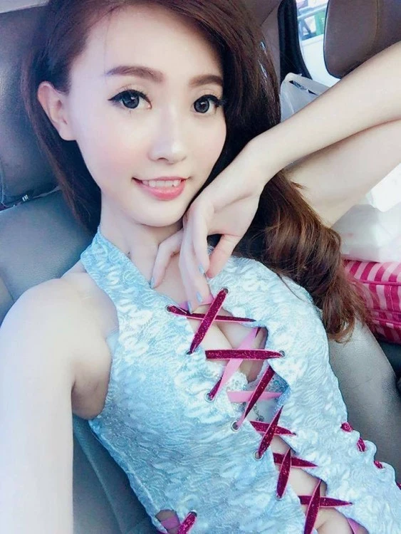 4038952.webp