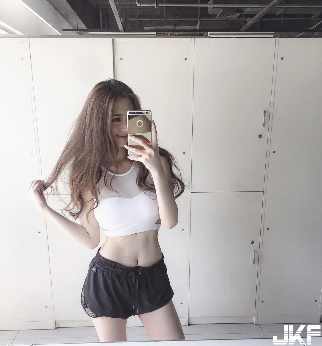 16836752.webp
