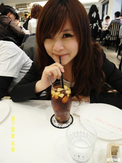 17537993.webp