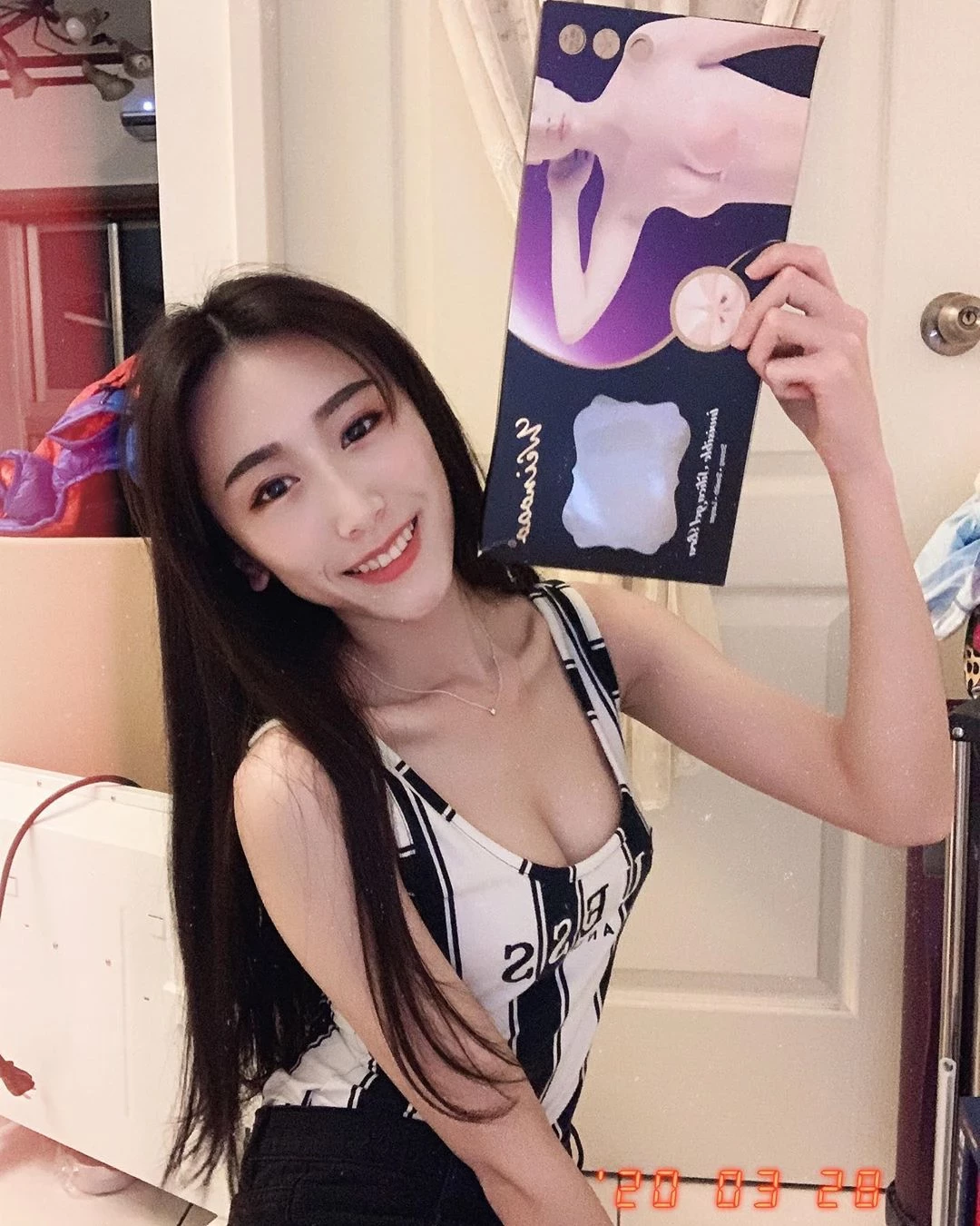 4047121.webp