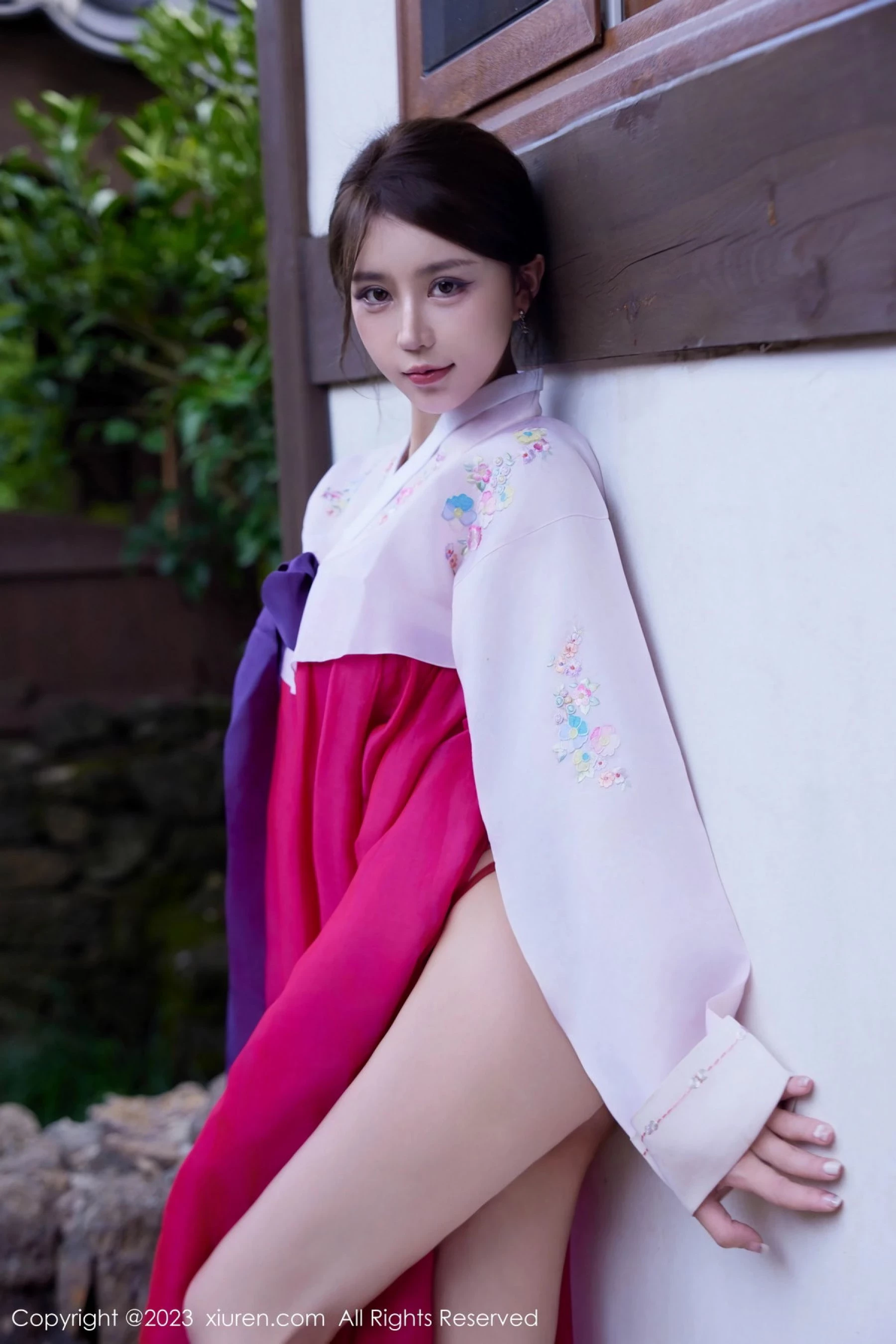 28494534.webp