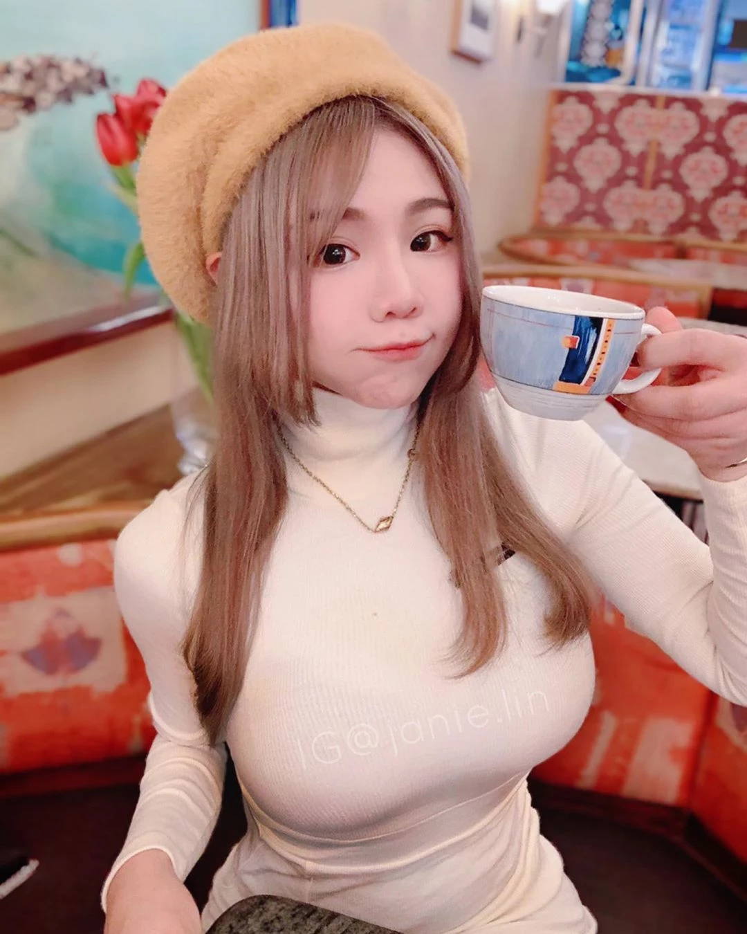 4047164.webp