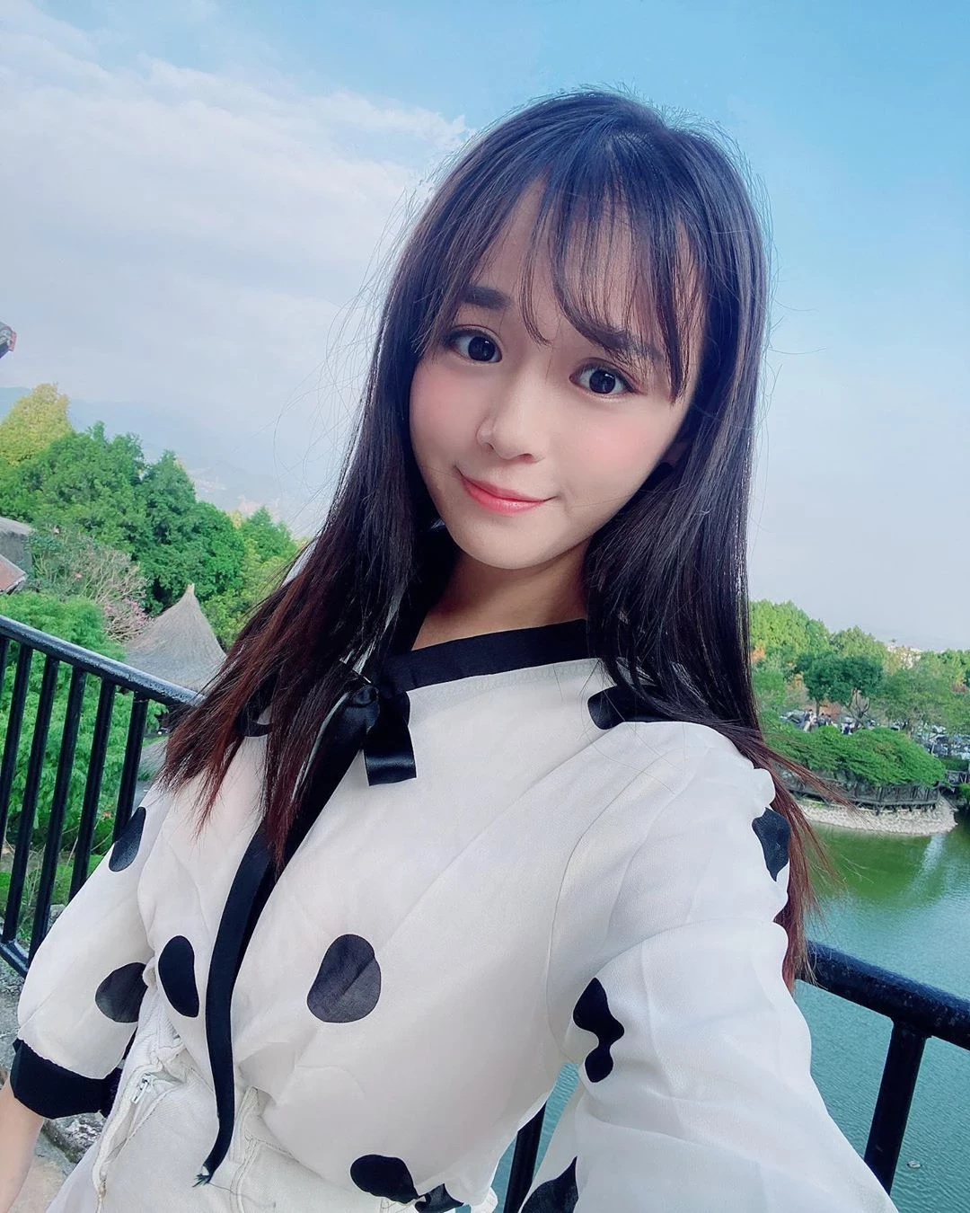 4144165.webp