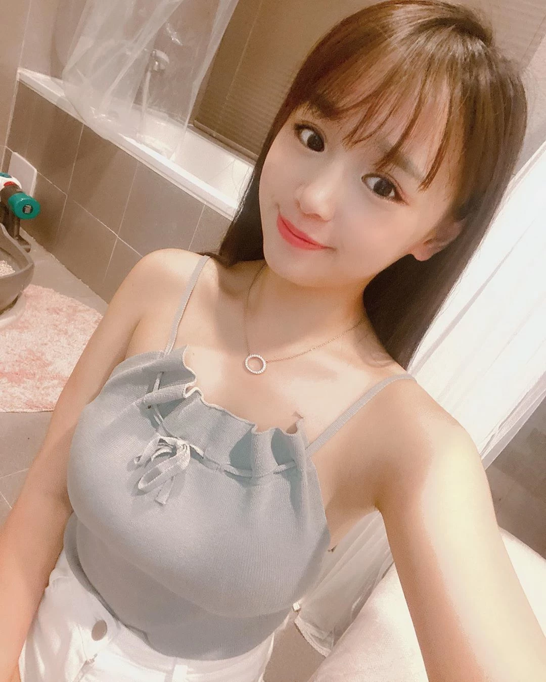 4144166.webp