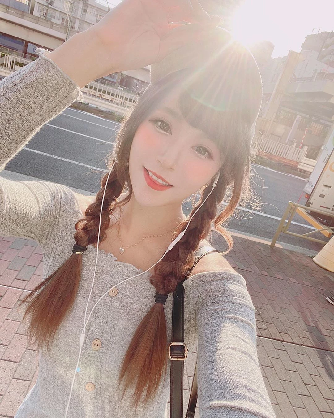 4144221.webp