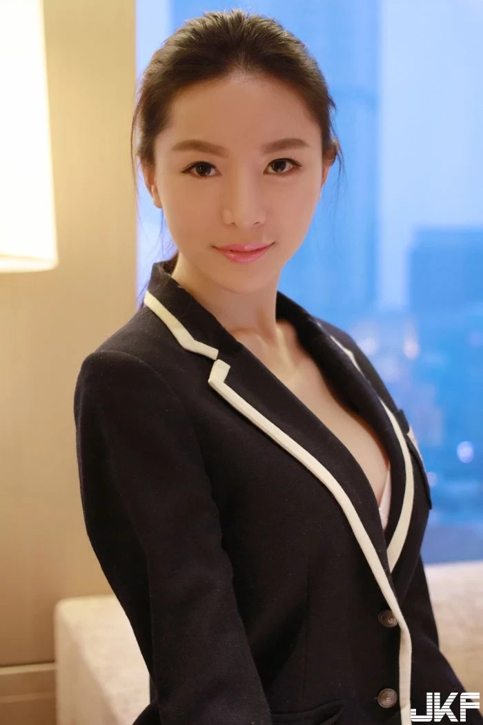 16843715.webp