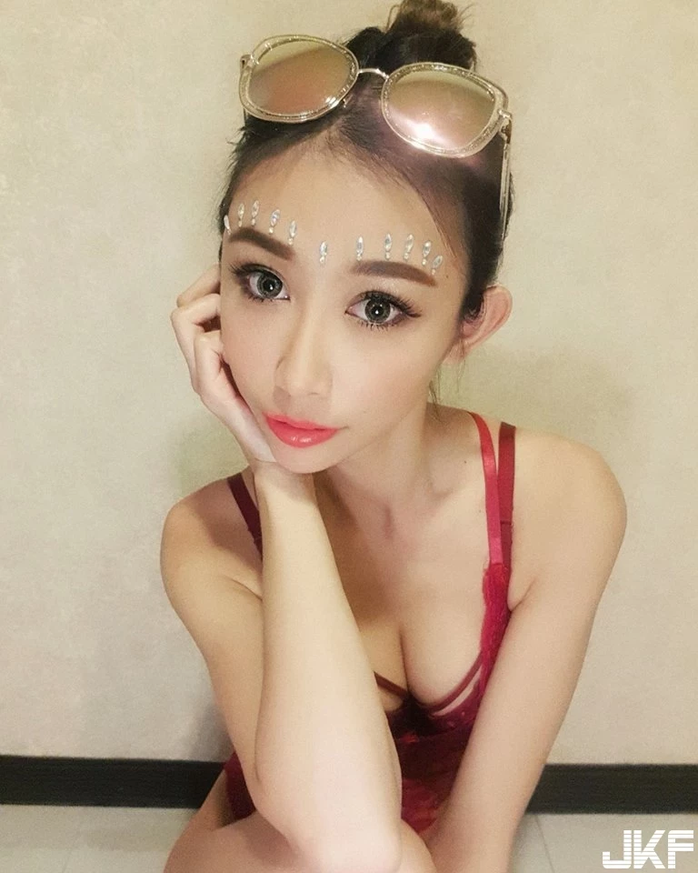 4807489.webp