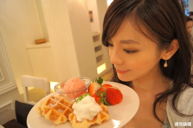 17538051.webp
