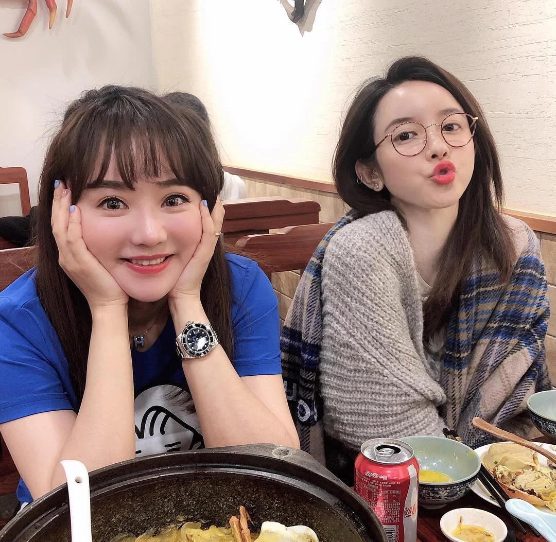 4407153.webp