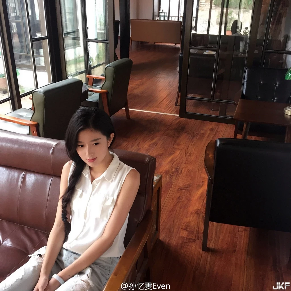 16866187.webp