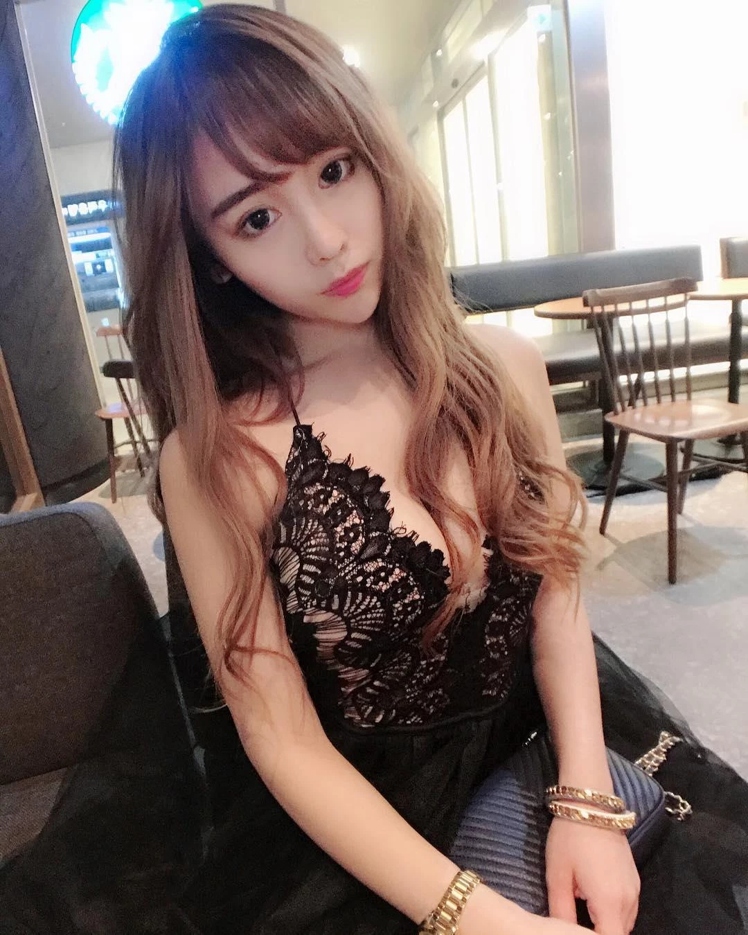 4291661.webp