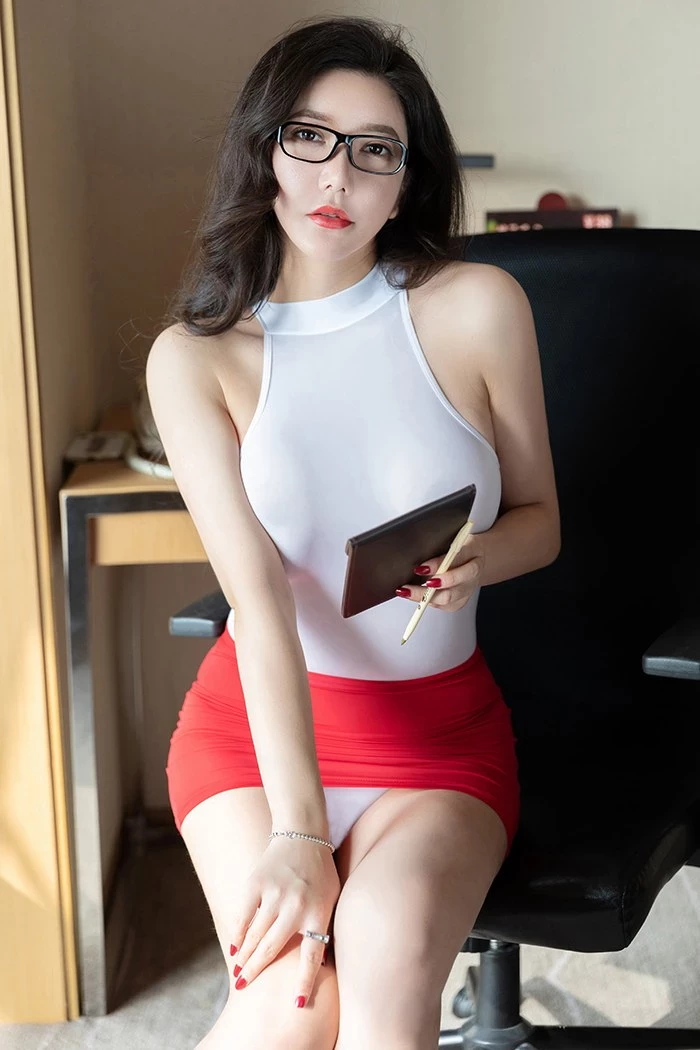 28490730.webp