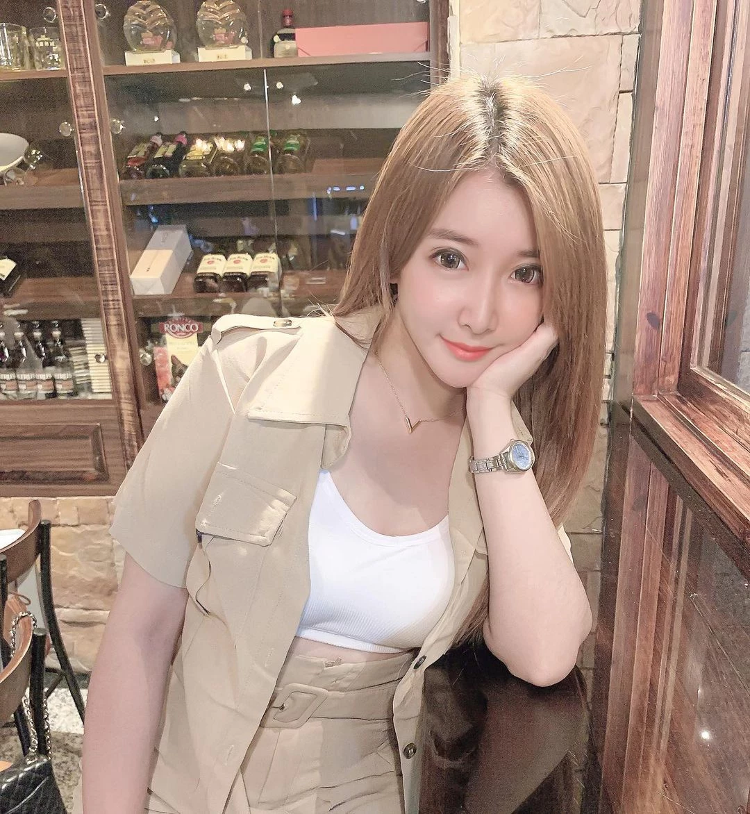 18196351.webp