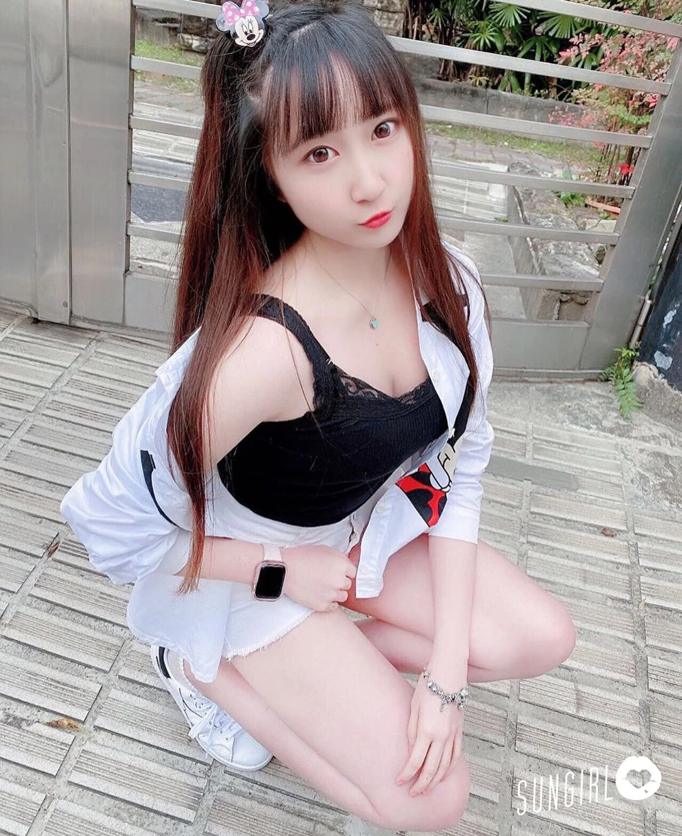 4063992.webp