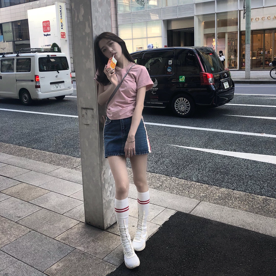 4397929.webp