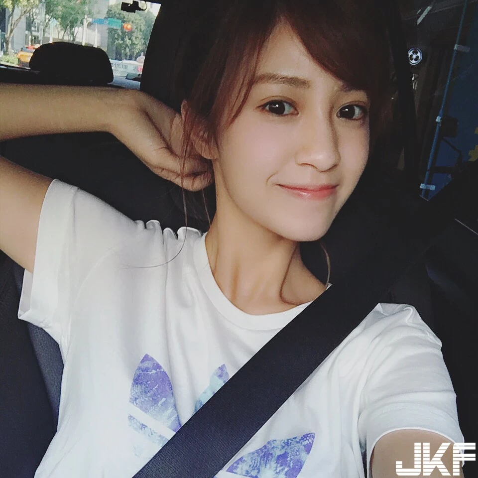 5043048.webp