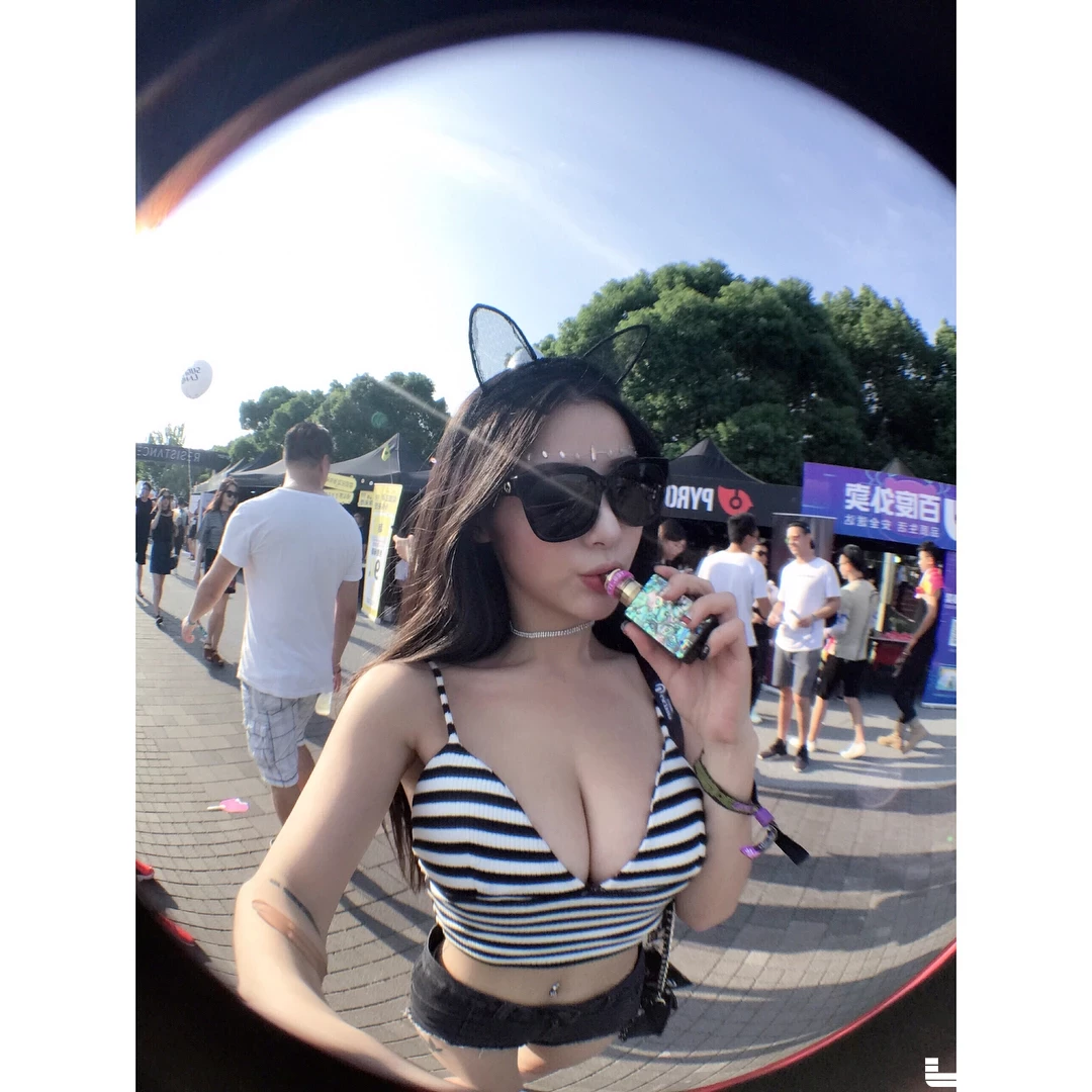 5033852.webp