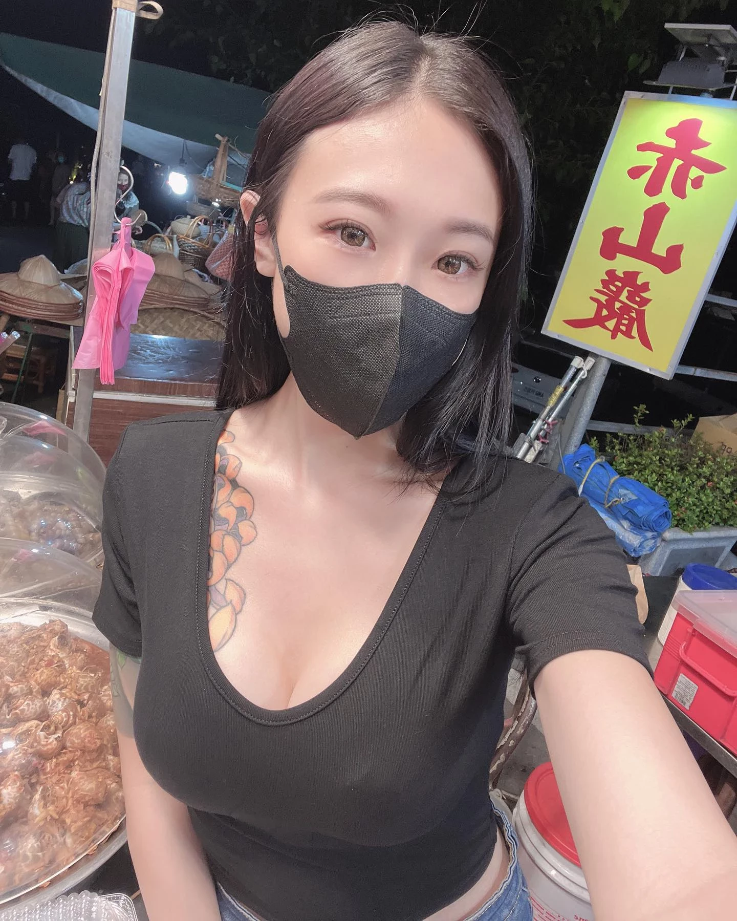 23026910.webp