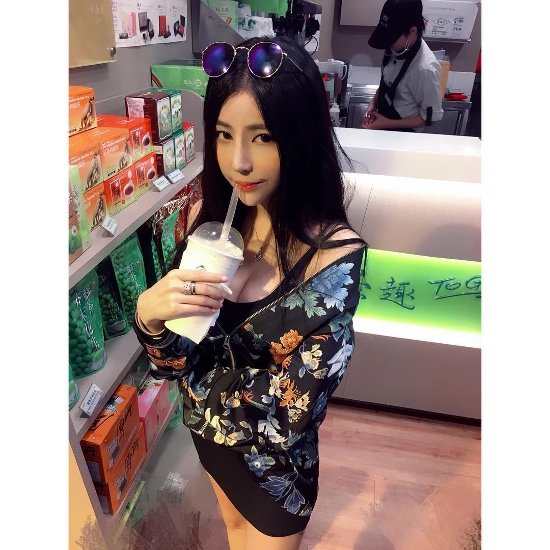 4360834.webp