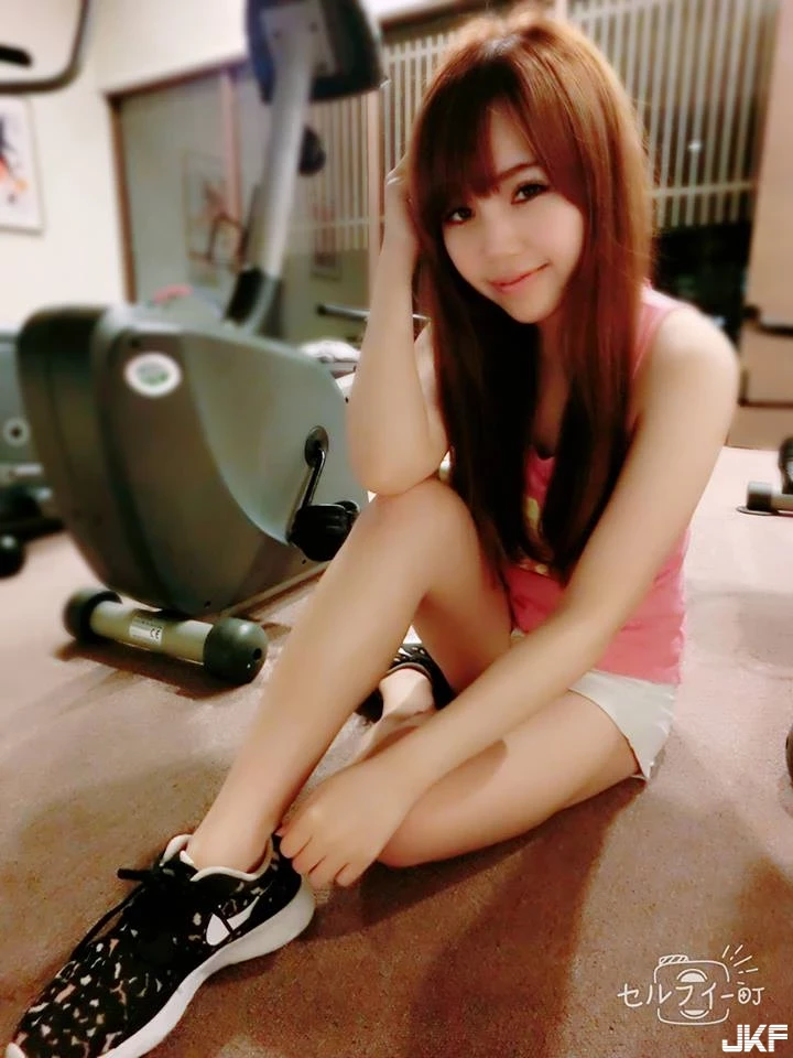 16890852.webp