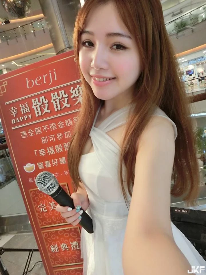 16890869.webp