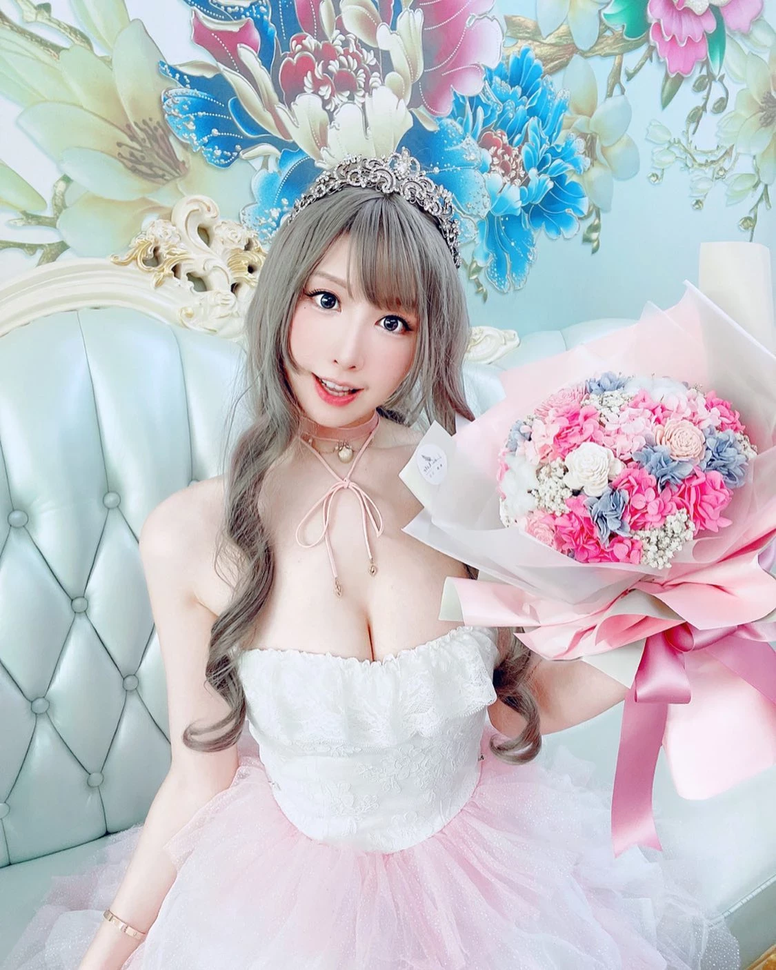 19829270.webp