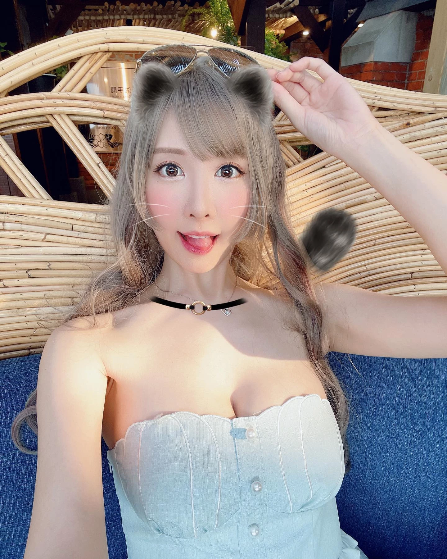 19829278.webp