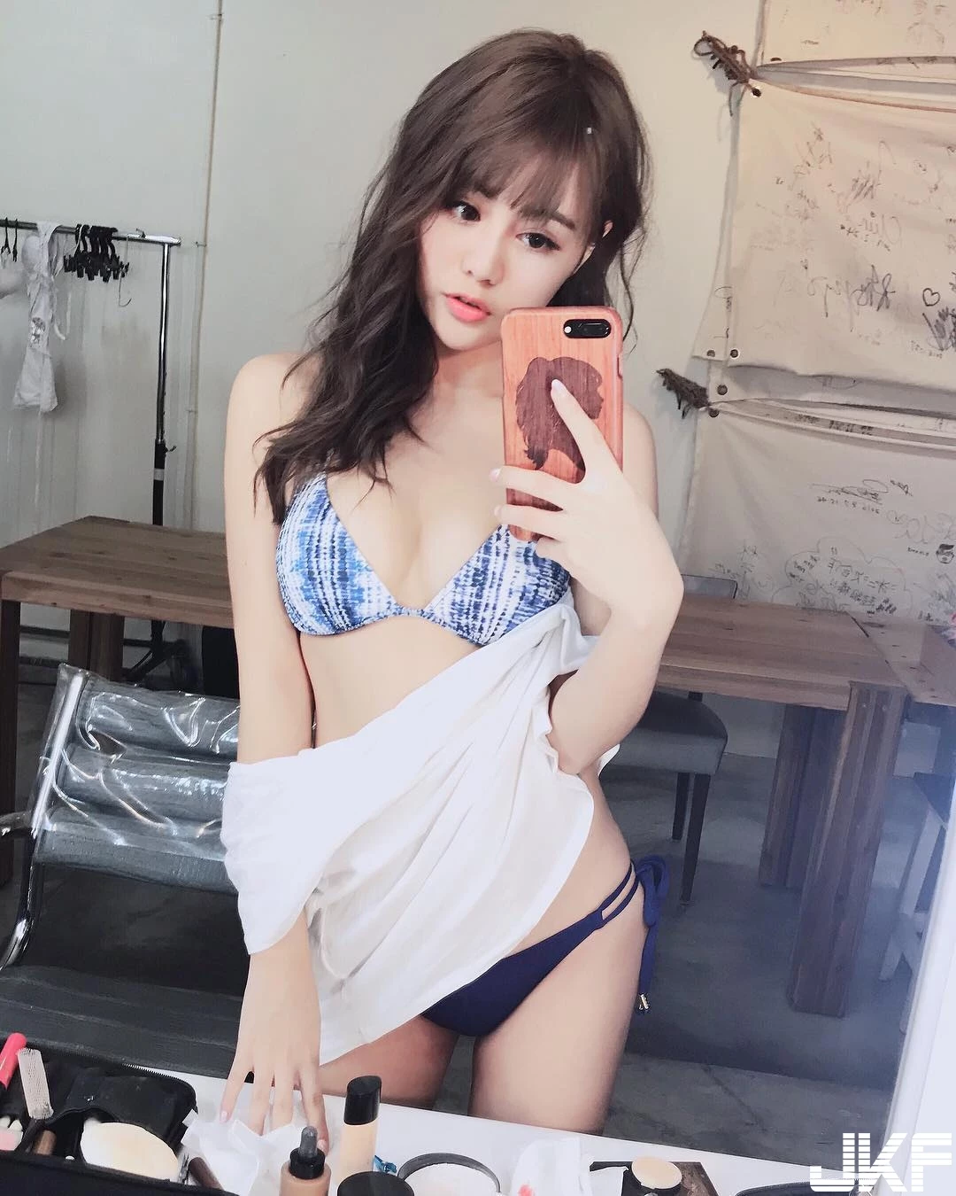 4865086.webp