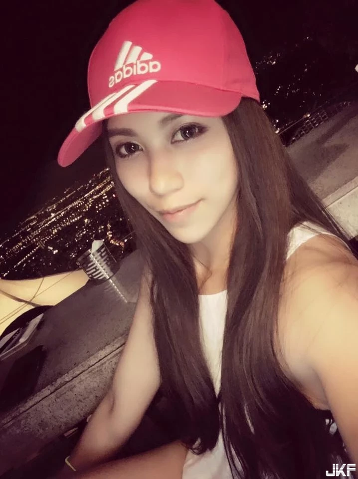 16890834.webp