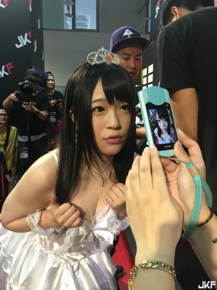 16881275.webp
