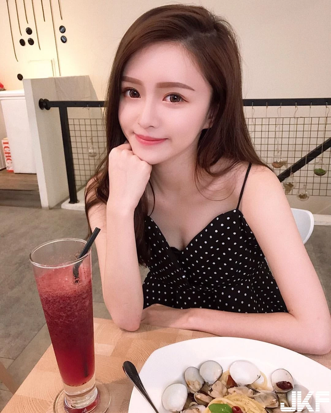 4698289.webp
