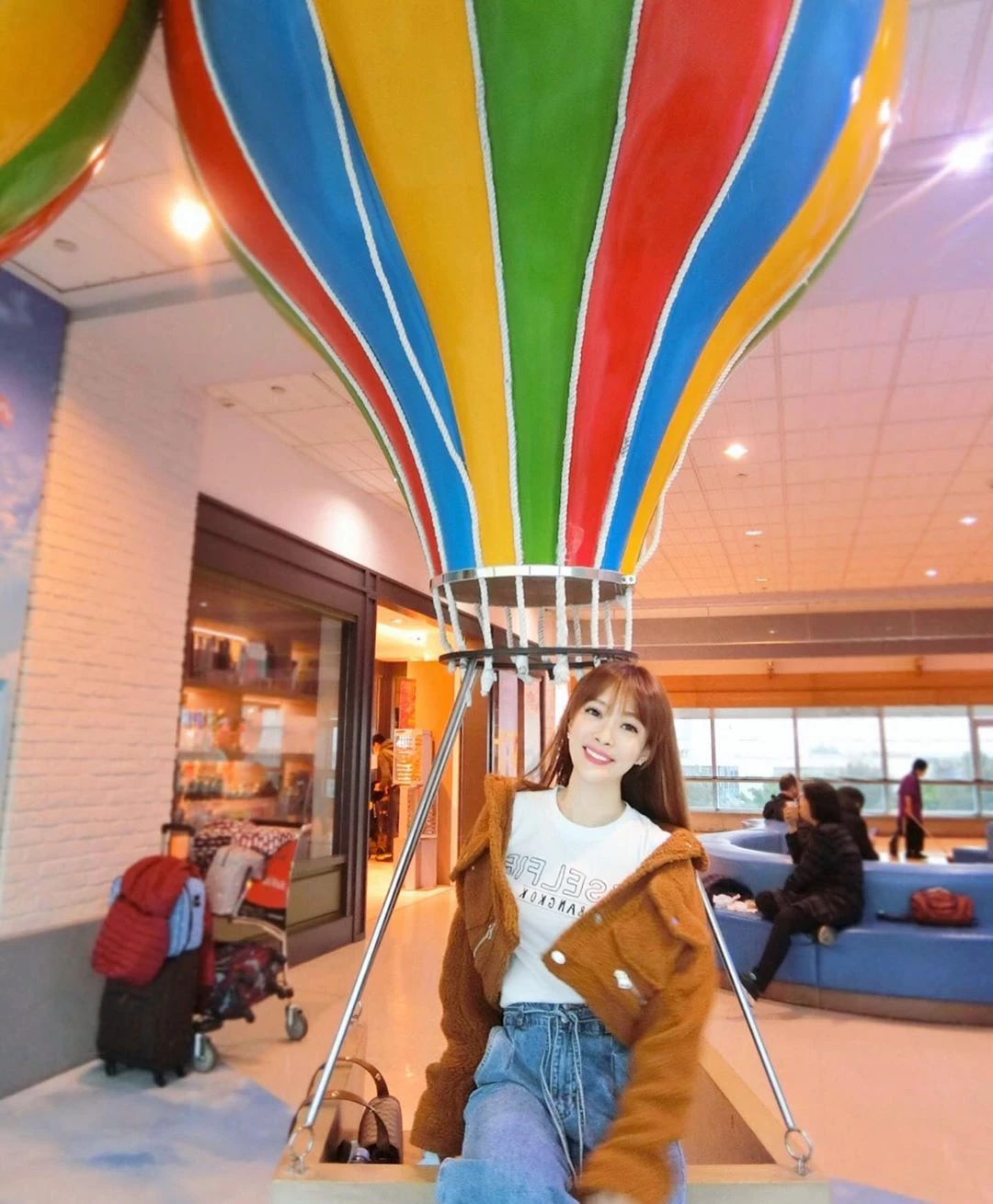 4111889.webp