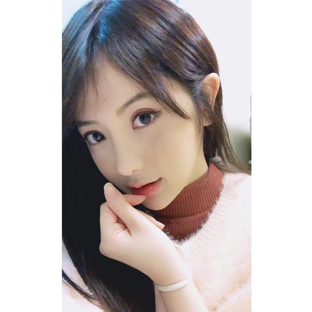 4918913.webp