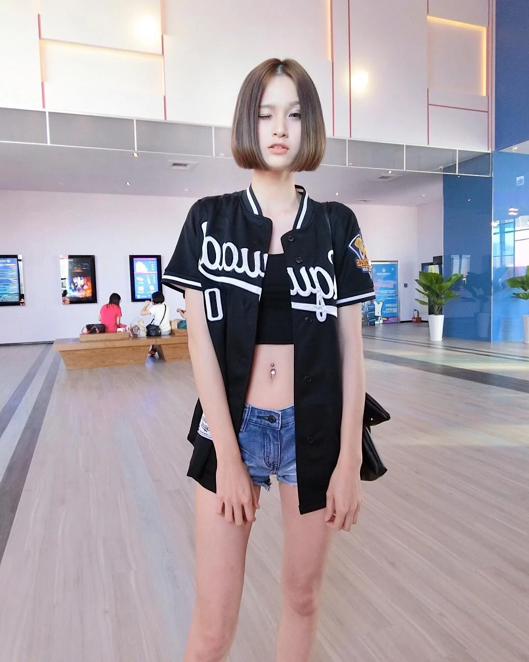 4323500.webp
