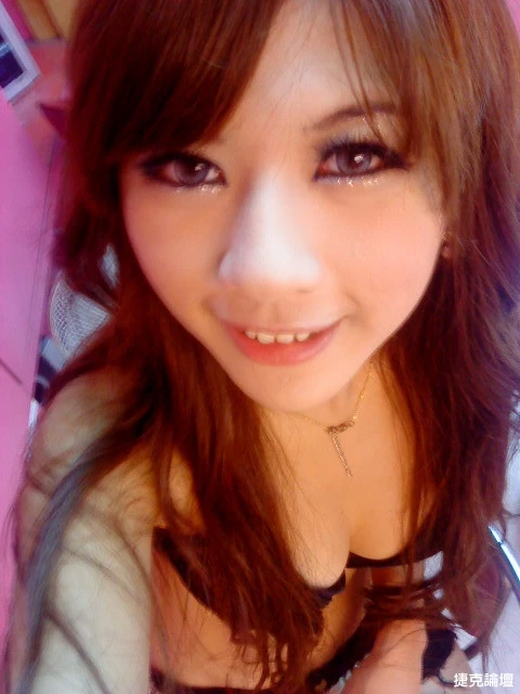 17567809.webp