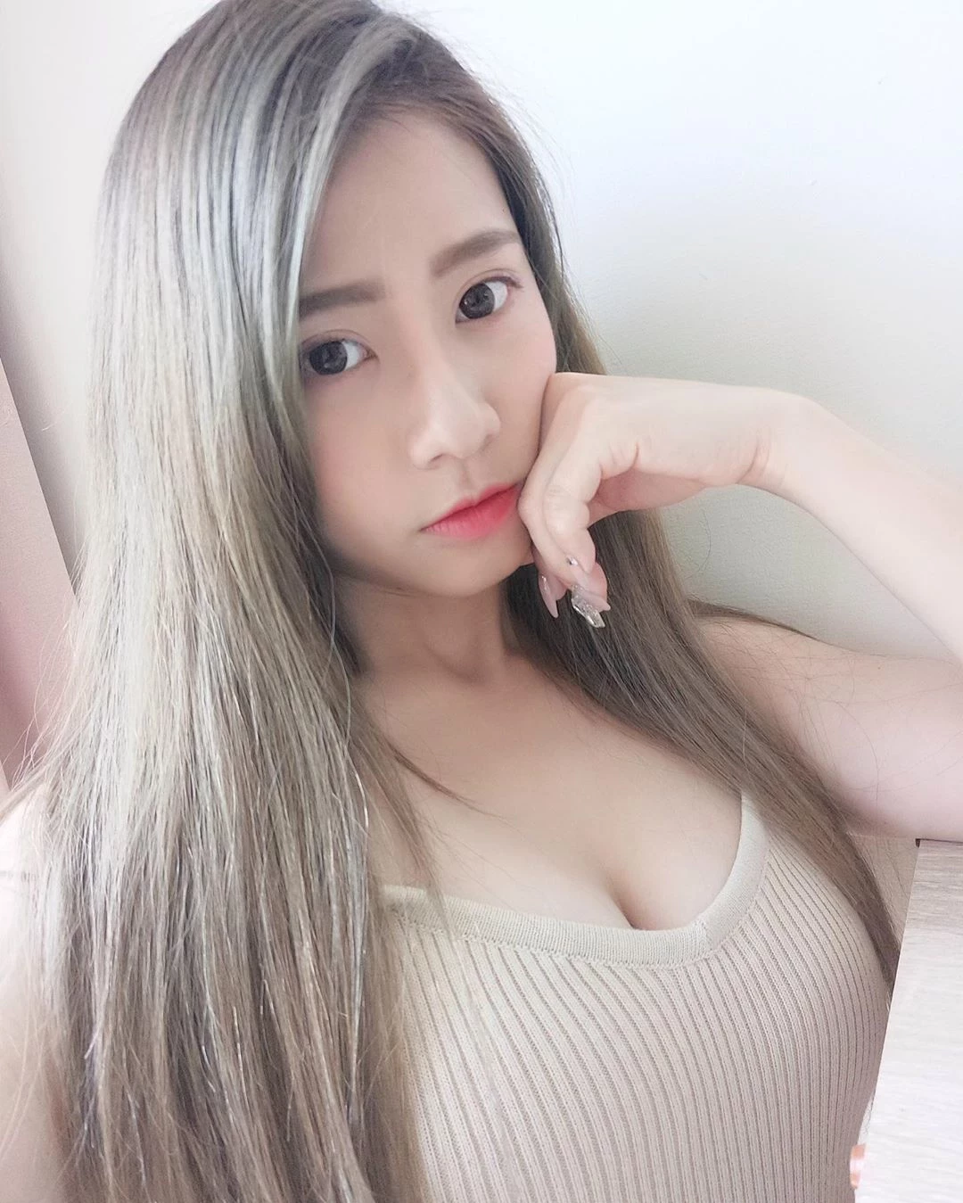 4094322.webp