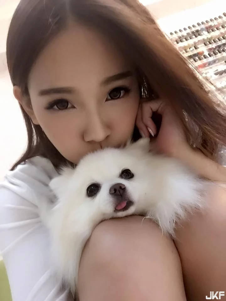 16866477.webp