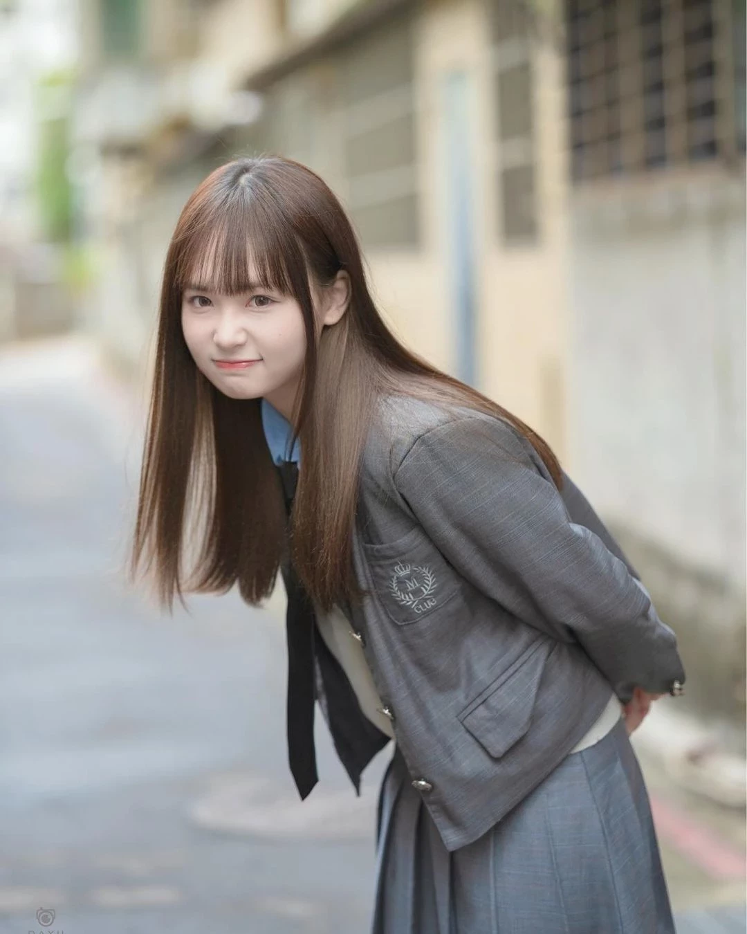 30158928.webp