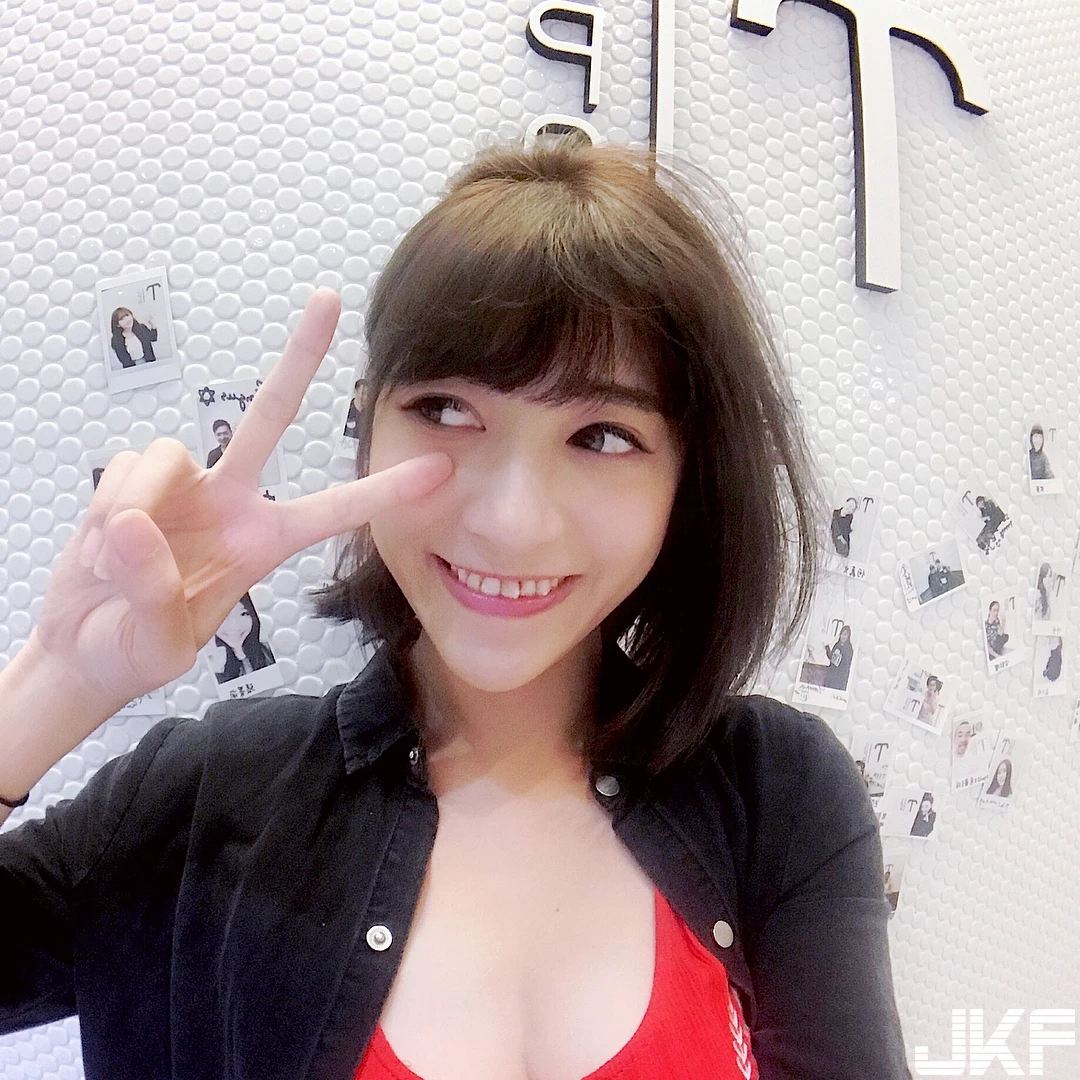 4852306.webp